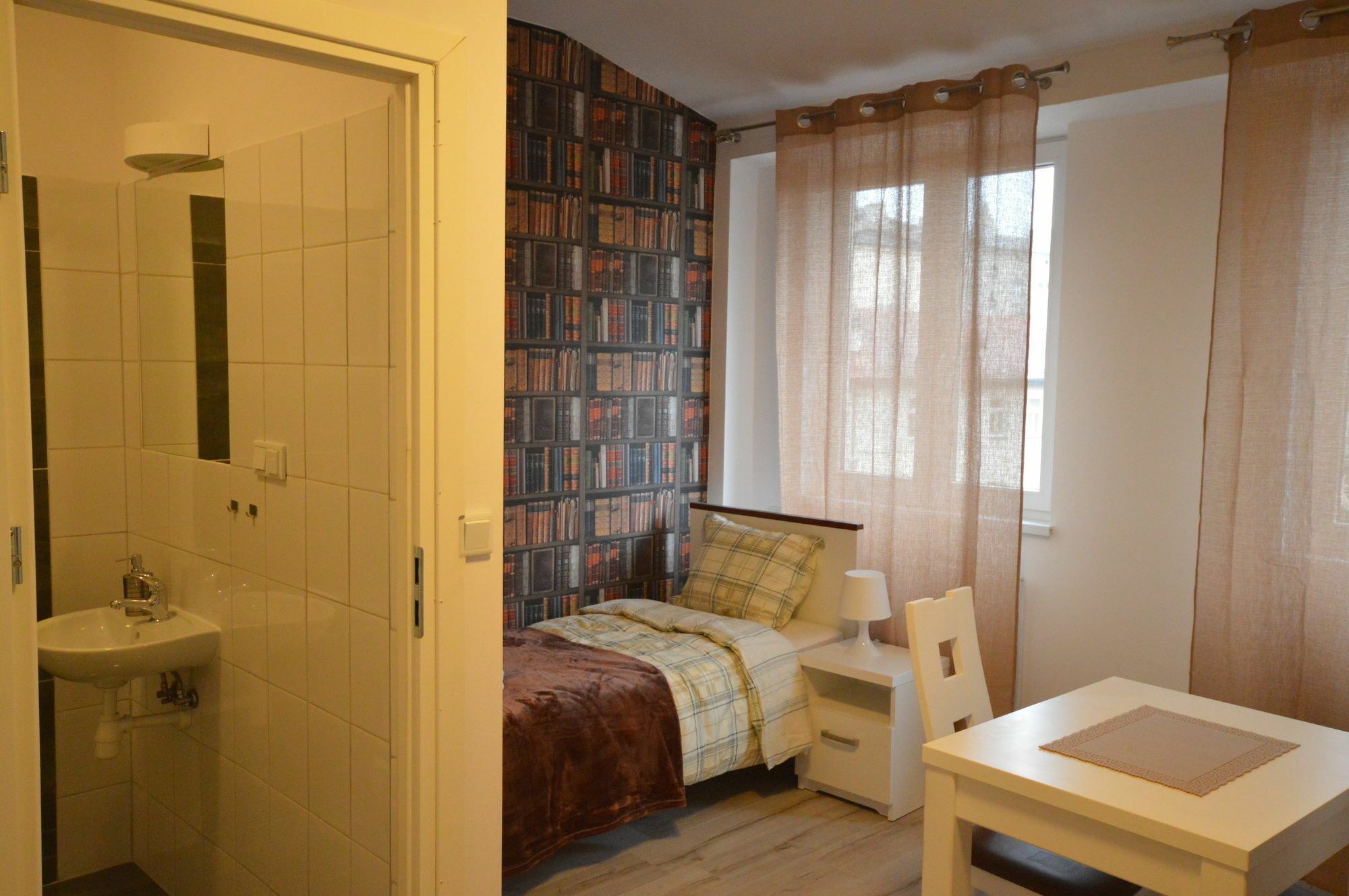 Cracow Central Aparthotel Cracovia Esterno foto